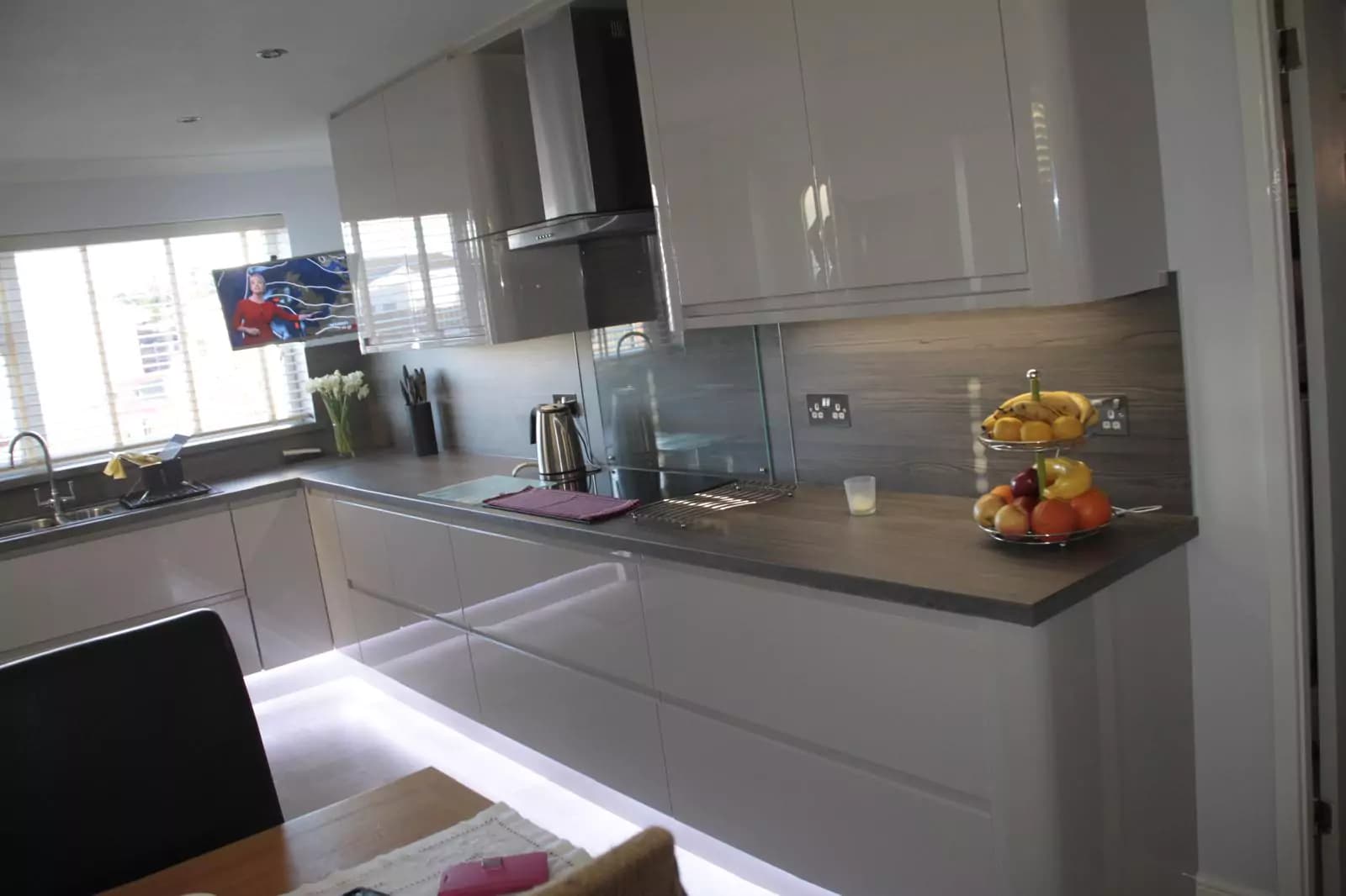 Modern Kitchen with Integrated Appliances